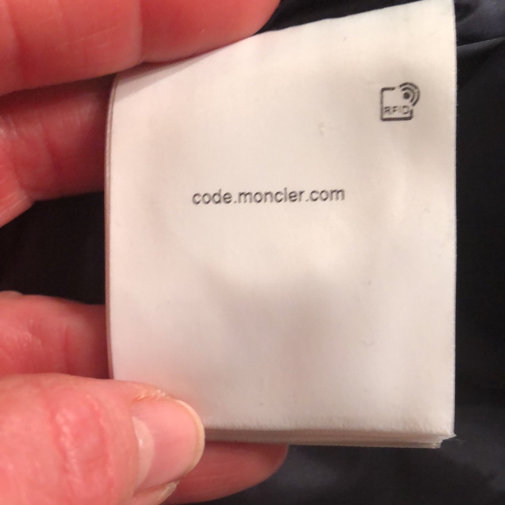 Moncler Tags - Picture 3 of 16